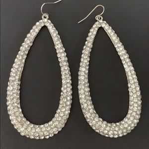 ✨ Rhinestone silver teardrop earrings ✨